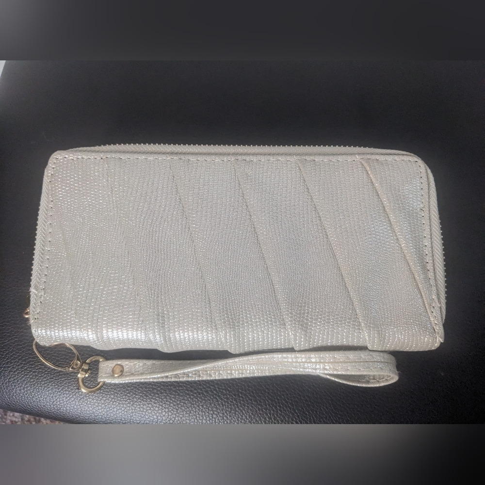 Silver wallet